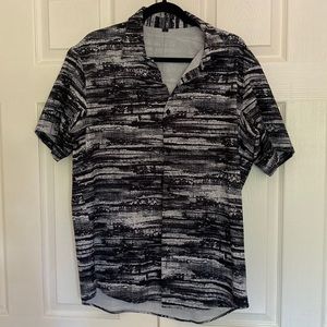 Men’s XL Lulu Lemon black and white button up dry fit material.